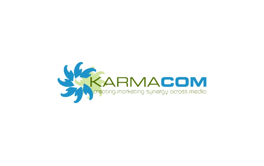 Logo-umbrella-page-Karmacom-900x565-with-backrgound